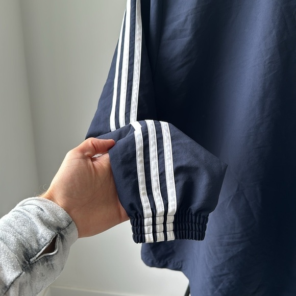 ADIDAS Windbreaker | Navy Blue | Men’s Medium | Lightweight - Picture 10 of 12